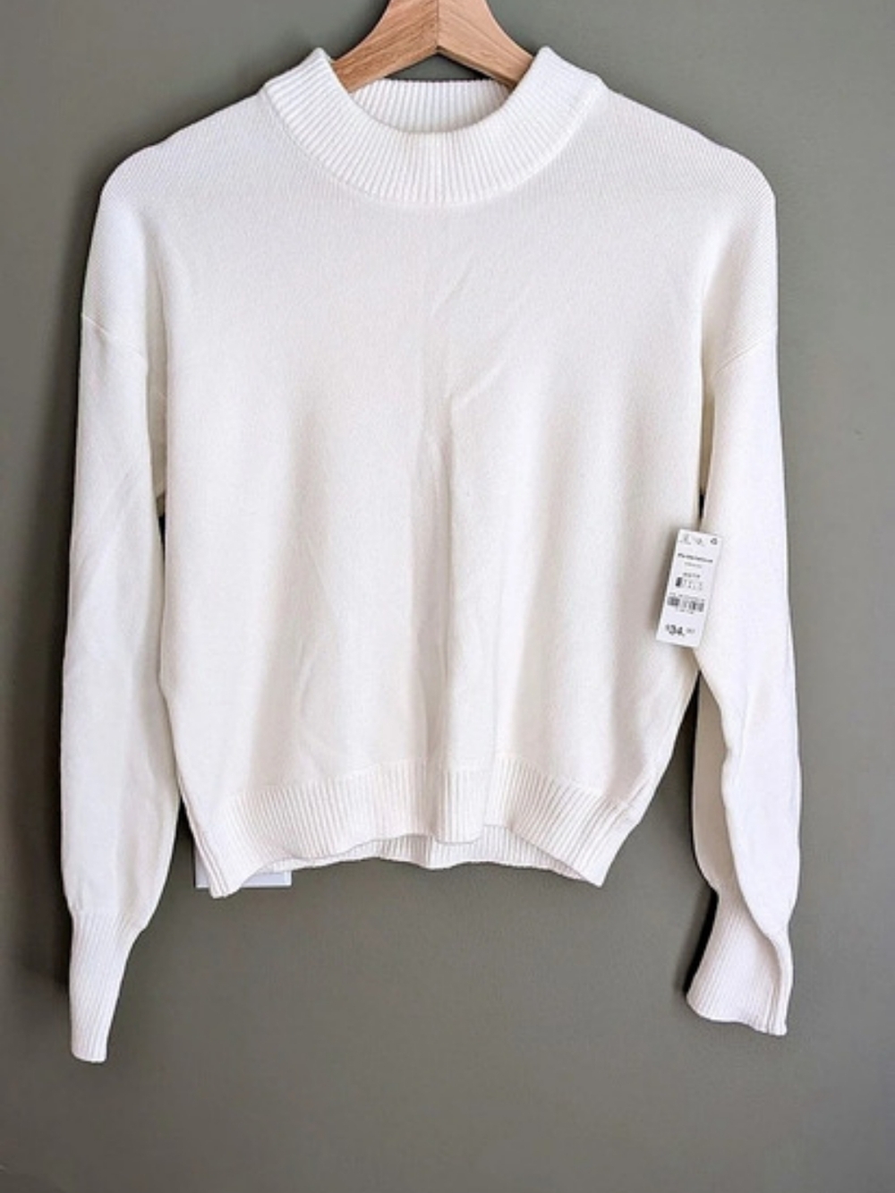 Ardene crewneck sweater